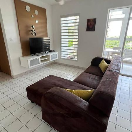 Appartement F4 Petit Bourg Esterno foto